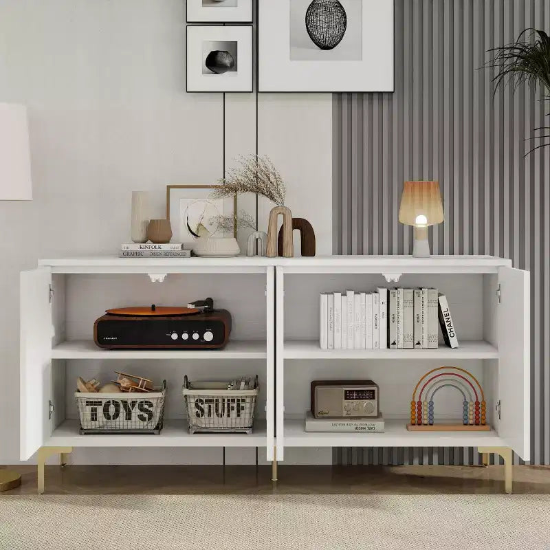 Buffet bahut moderne blanc de 60 po, buffet en bois à 4 portes avec texture palmier sculptée en 3D et pieds dorés